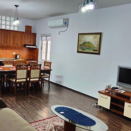 Appartamento Familiare Di Toni Shkoder Luaran gambar